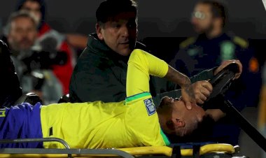 Neymar sai lesionado, Brasil perde para o Uruguai e cai na classificação das eliminatórias