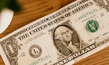 Dólar cai para menor nível em quatro meses e Bolsa brasileira dispara