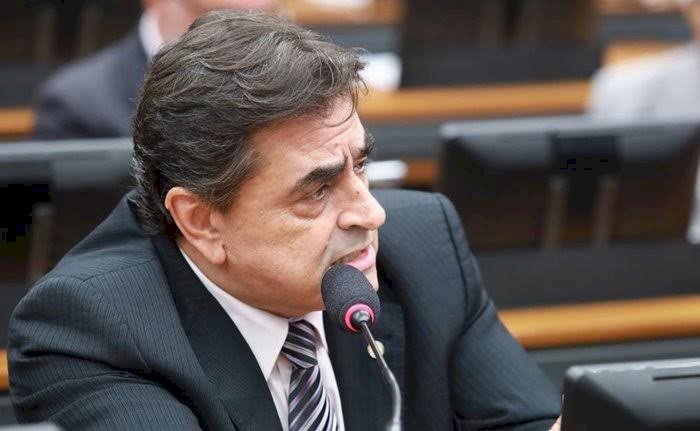 Deputados protocolam PEC que permite derrubada de decisões do Supremo Tribunal Federal