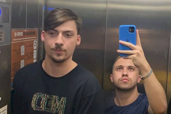 Renan Bolsonaro tem mensagens comprometedoras com ex-assessor  expostas