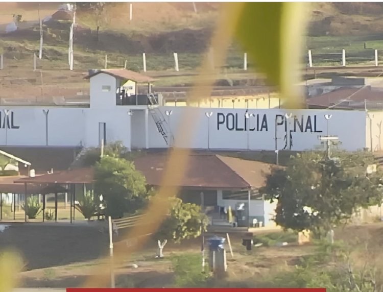 14 prisioneiros fogem de presídio de Trindade