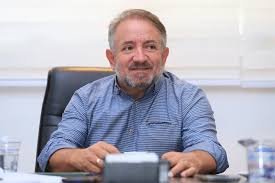 Prefeito de Aparecida de Goiânia é submetido a exames