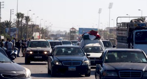 Conflito entre Israel e Hezbollah provoca êxodo em massa no Líbano