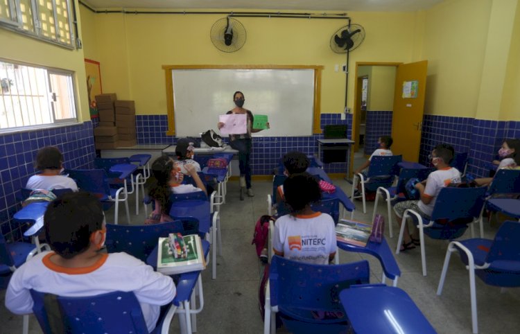 Matrículas na rede pública de Niterói recuam quase 6%, com destaque para queda na educação infantil