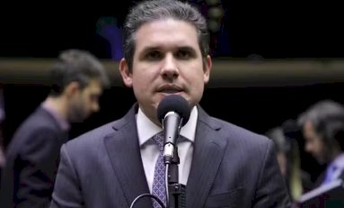 Arthur Lira Endossa Candidatura de Hugo Motta à Presidência da Câmara dos Deputados em 2025