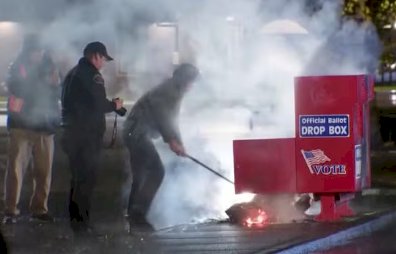 Ataques Incendiários Destinam-se a Urnas de Votação em Washington e Oregon, Aumentando Preocupações sobre Segurança Eleitoral
