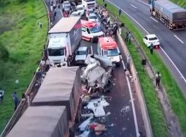 Tragédia na BR-050: Acidente com 10 Veículos Deixa Um Morto e Seis Feridos em Araguari
