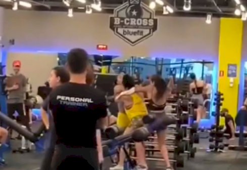 Briga em academia de Goiânia por disputa de aparelho termina em socos e chutes
