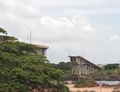 Ponte do Estreito desaba na divisa entre Tocantins e Maranhão