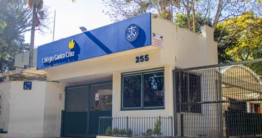Colégio Santa Cruz suspende 34 alunos por cyberbullying em grupo de WhatsApp