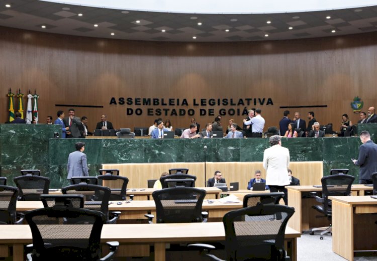 Assembleia Legislativa de Goiás cria 170 novos cargos sem impacto financeiro!