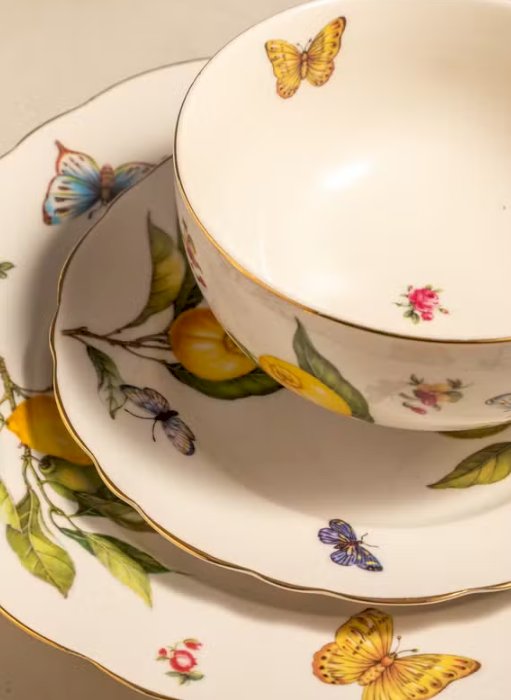 Xícara de luxo vendida por R$ 210 no Brasil é encontrada por R$ 5 na Tailândia e gera crise para a marca Tania Bulhões