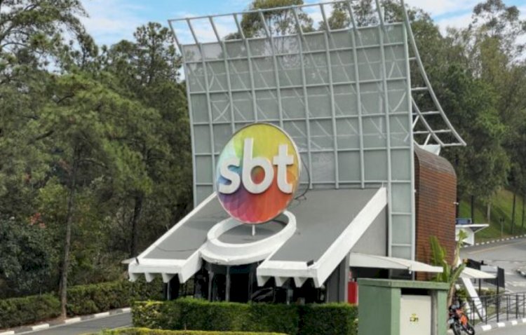 Justiça determina reintegração de jornalista com câncer demitida pelo SBT: risco à vida e dignidade são destacados em liminar