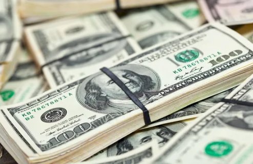 Dólar recua e Bolsa cai com mercado reagindo a decisão dos EUA e cenário fiscal no Brasil