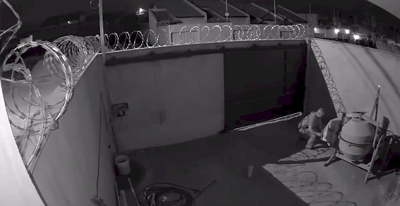 LADRÃO “MÃO DE MACACO” ESCALA MURO E FURTA CASA EM APARECIDA DE GOIÂNIA