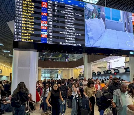 ÓLEO NA PISTA PARALISA OPERAÇÕES NO AEROPORTO SANTOS DUMONT